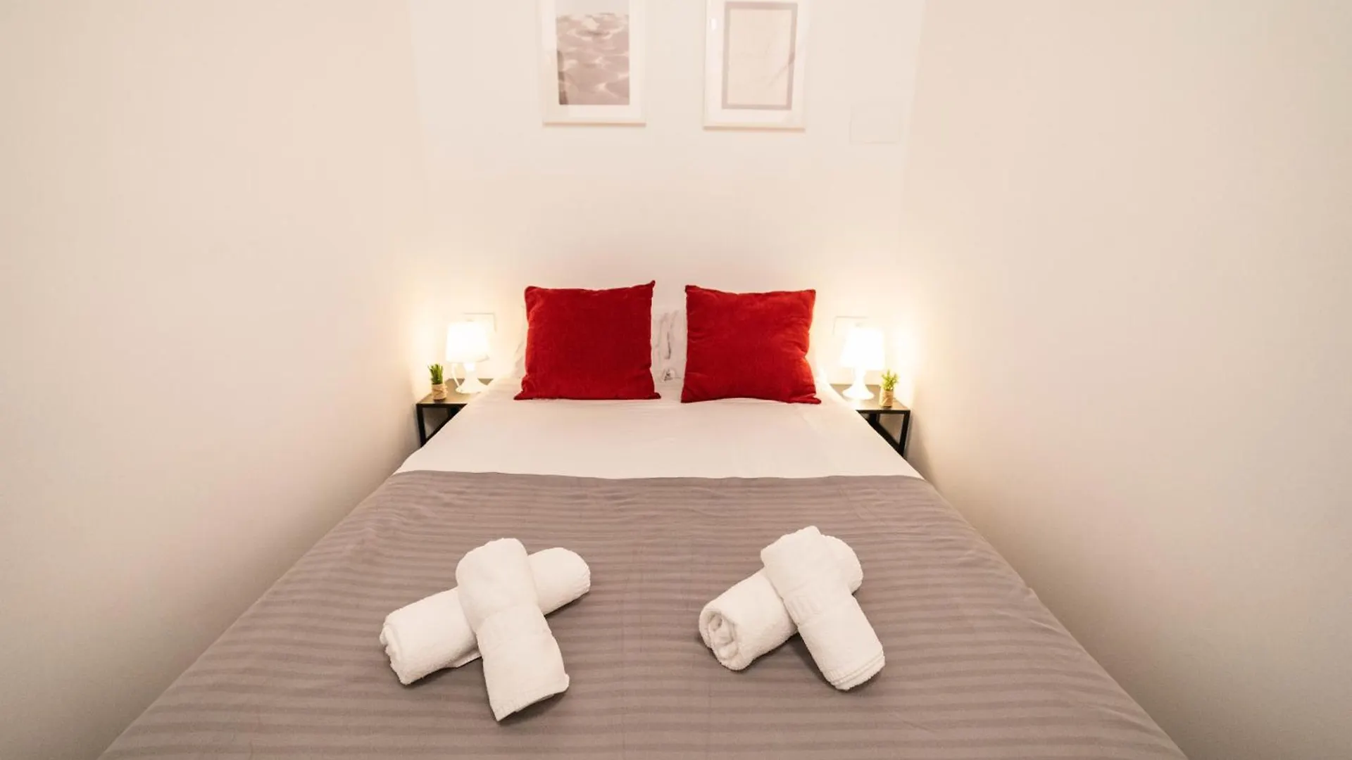 Apartments Gaudi Barcelona Spanien