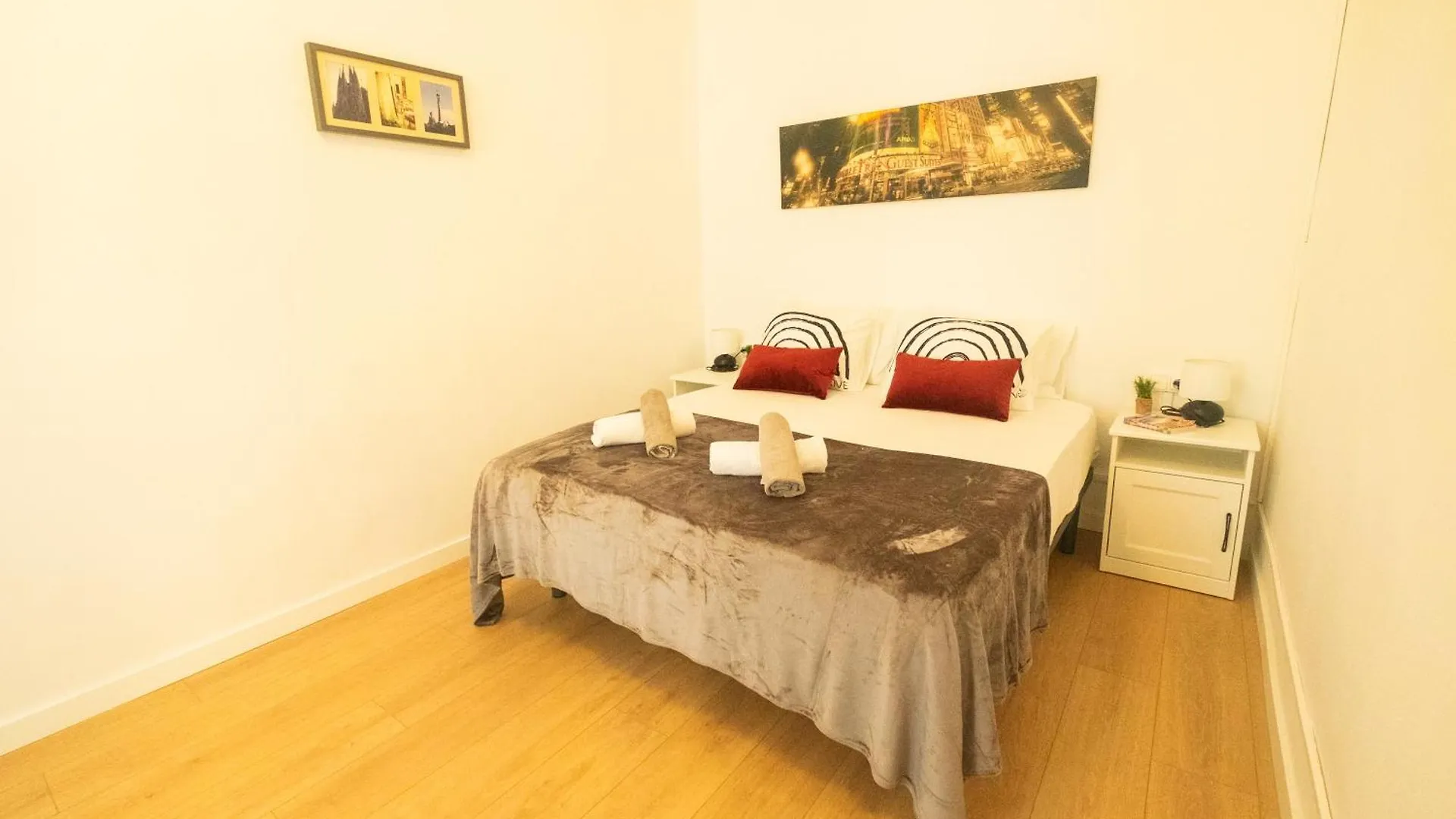 Apartments Gaudi Barcelona Spanien