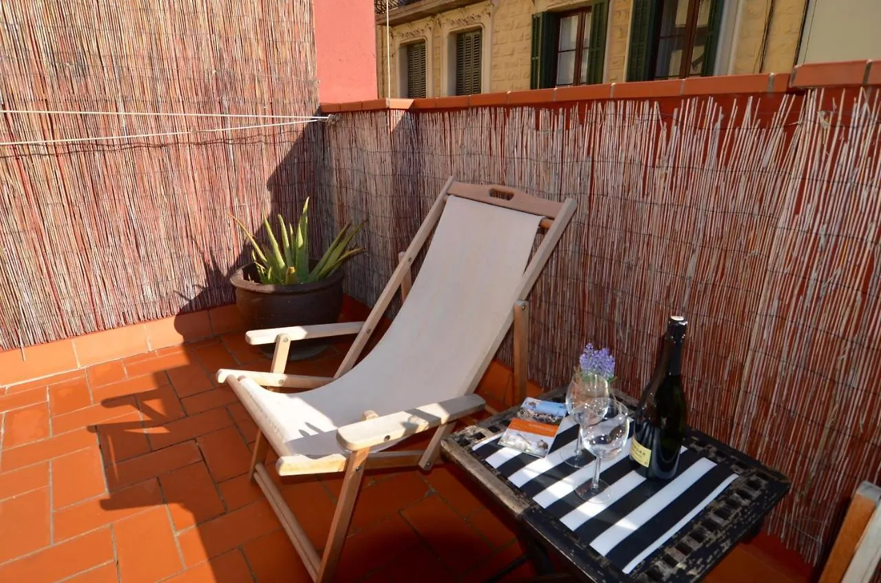Apartments Gaudi Barcelona Spanien